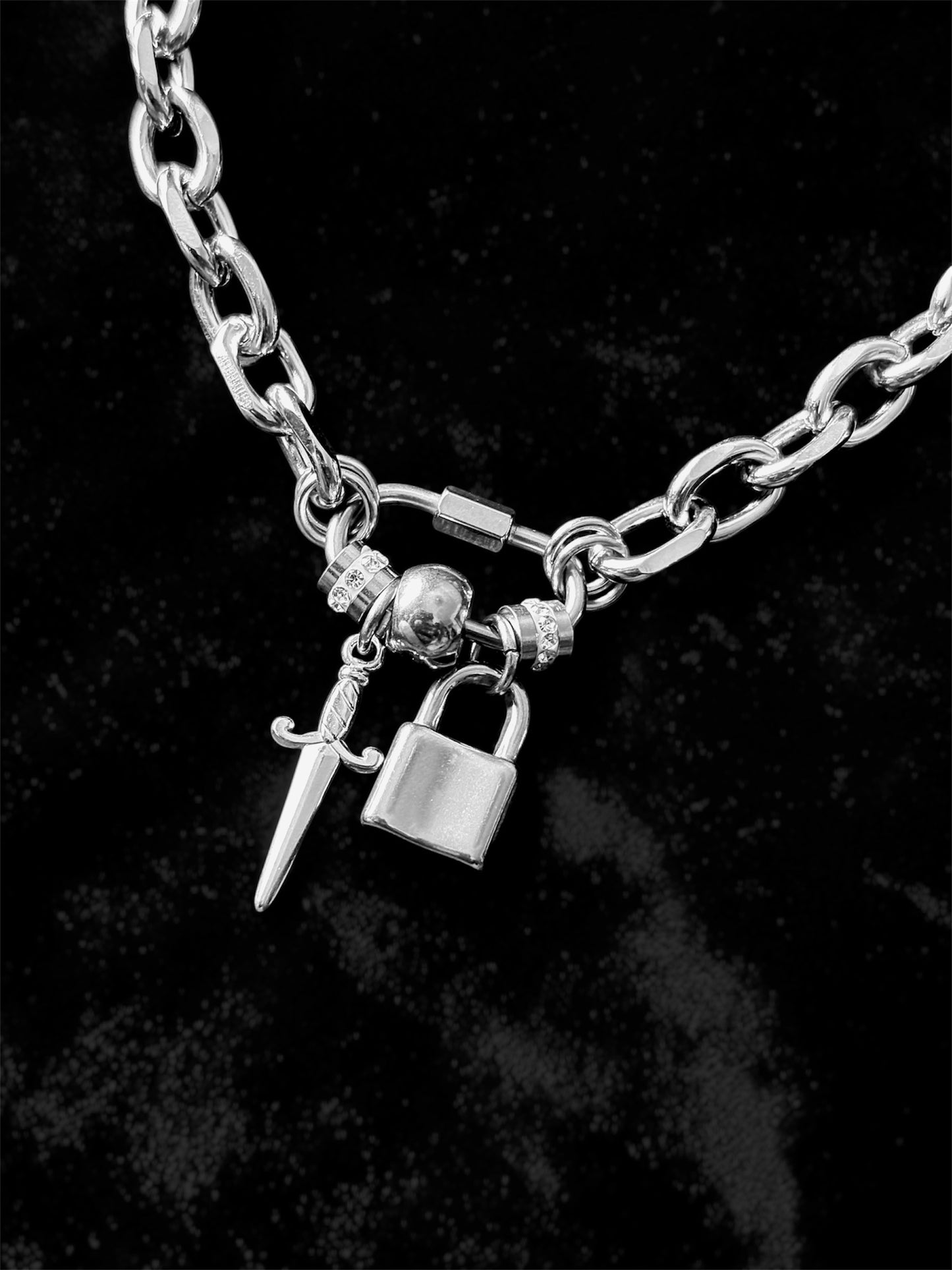 Mystics Keepsake (Lock & Dagger)