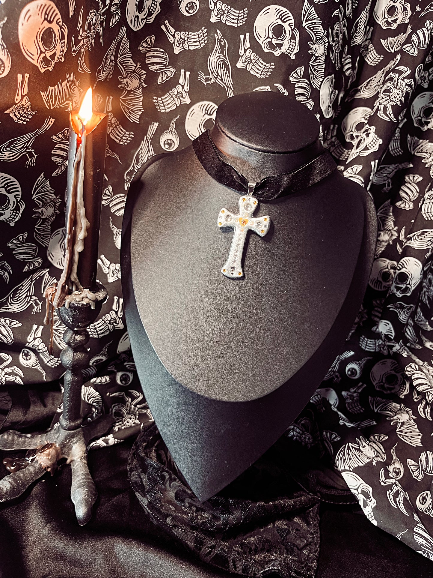 Yellow & Silver Cross Choker